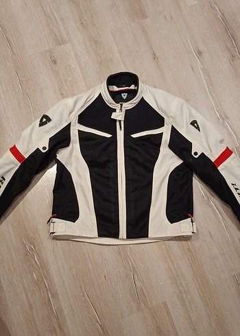 Re'Vit GT-R Air Mont
