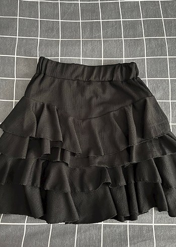Diğer Siyah Fırfırlı Mini Etek