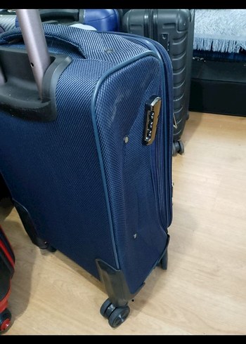 Mavi Erkek Valiz - Tokalı, Dört Tekerlekli - Görsel 5