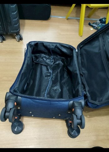 Mavi Erkek Valiz - Tokalı, Dört Tekerlekli - Görsel 4