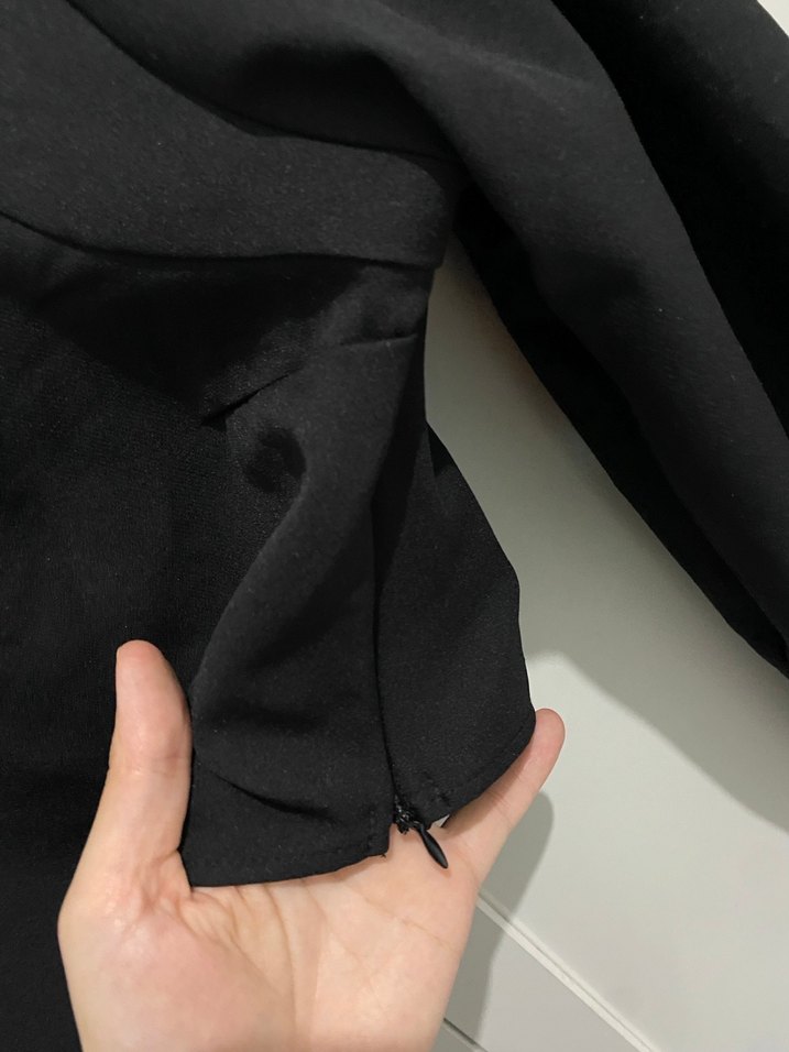 Siyah Mini Kadın Bluz, Uzun Kollu, Teknolojik Kumaş - Görsel 4