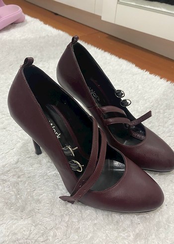 Bordo Deri Tokalı Yüksek Topuklu Stiletto - Görsel 2