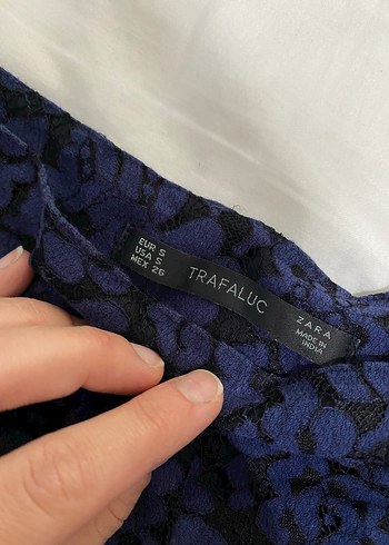 Lacivert Dantel Detaylı Mini Şort - Görsel 2