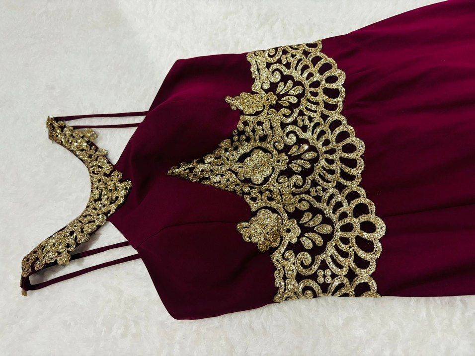 Bordo İşlemeli Kolsuz Uzun Abiye Elbise - Görsel 2