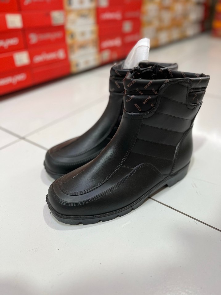 gezer kaymaz tabanlı içi yünlü çizme  - Görsel 2