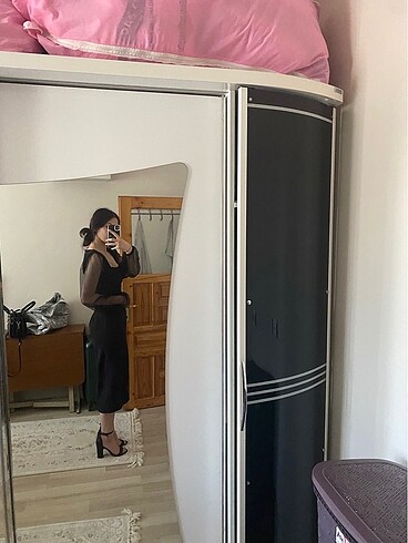 26 Beden siyah Renk Tül kollu siyah midi elbise kare yaka