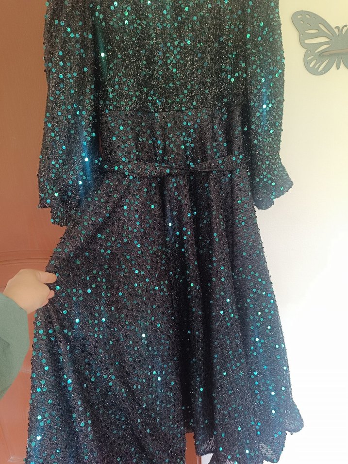 Uzun yeşil Tesettür parıltılı abiye - Görsel 3