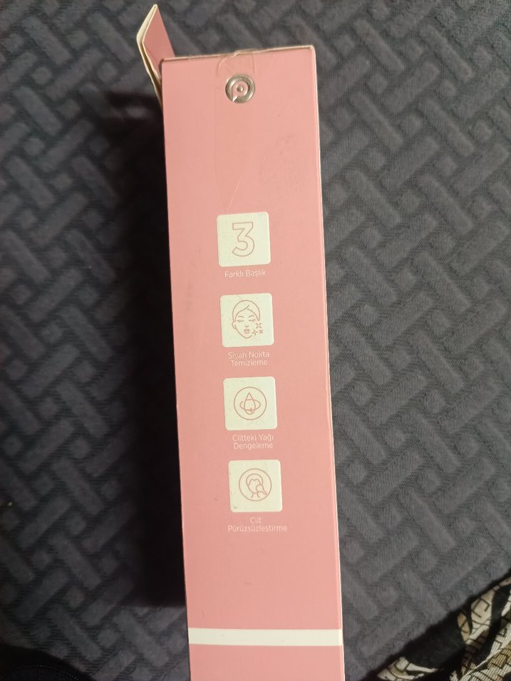 Beyaz Vakumlu Siyah Nokta Temizleyici - Görsel 3