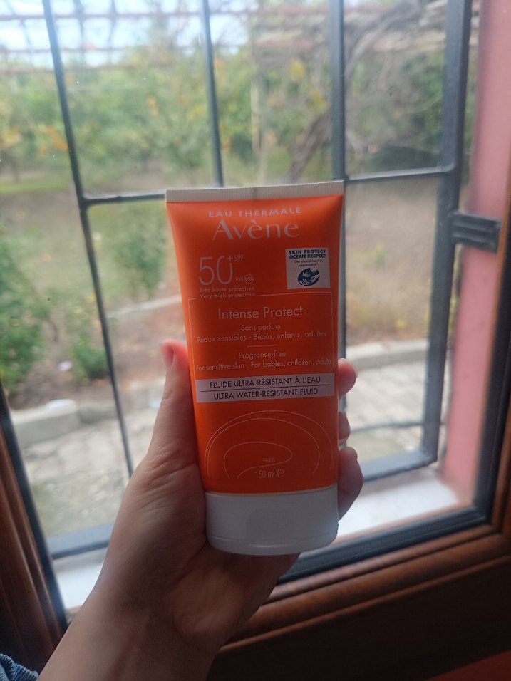Avène Intense Protect SPF 50+ Ultra Suya Dayanıklı Güneş Kremi - Görsel 2