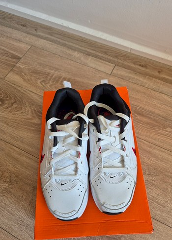 38,5 Beden beyaz Renk Nike Defy All Day Kadın Spor Ayakkabısı