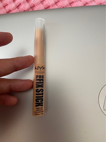 Nyx PRO FIX STICK CONCEALER no 06 NATURL