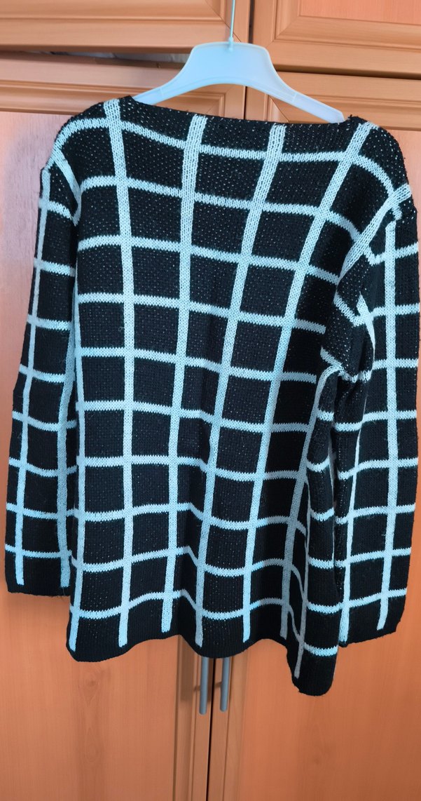 Kadın Siyah Kareli Uzun Kollu yumuşacık Hırka - Görsel 2