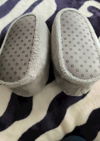 Gri Peluş ev ayakkabısı - Görsel 2