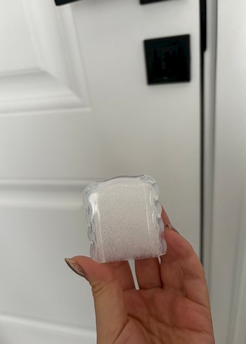 Işıltılı Beyaz Telefon Şarj Cihazı Koruyucu - Görsel 2