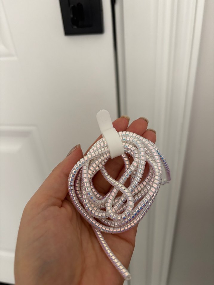 Işıltılı Beyaz Telefon Şarj Cihazı Koruyucu - Görsel 4