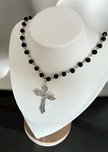 Diğer Haçlı Gotik Kolye
