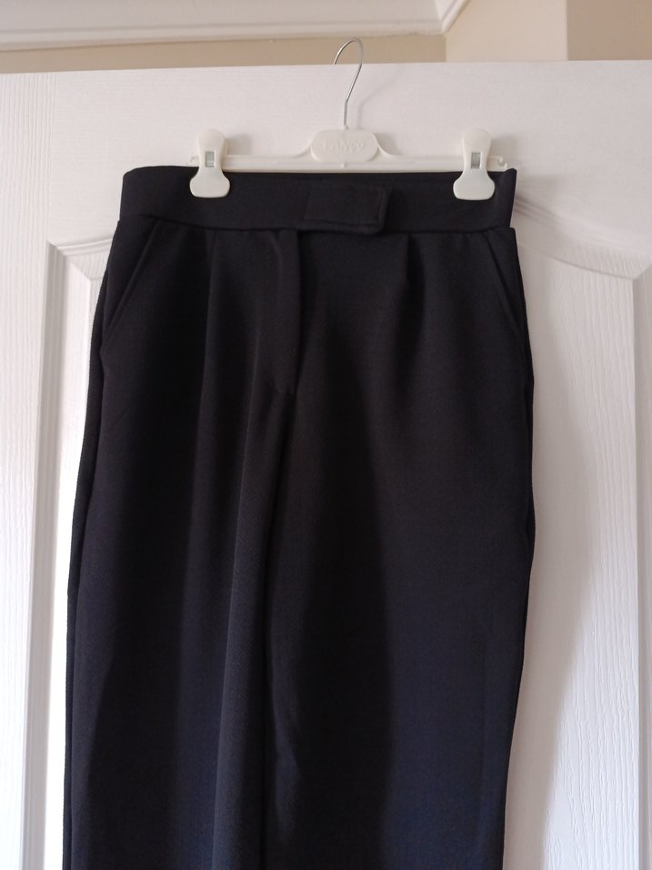 Siyah Kemerli Kadın Kumaş Pantolon - Görsel 3