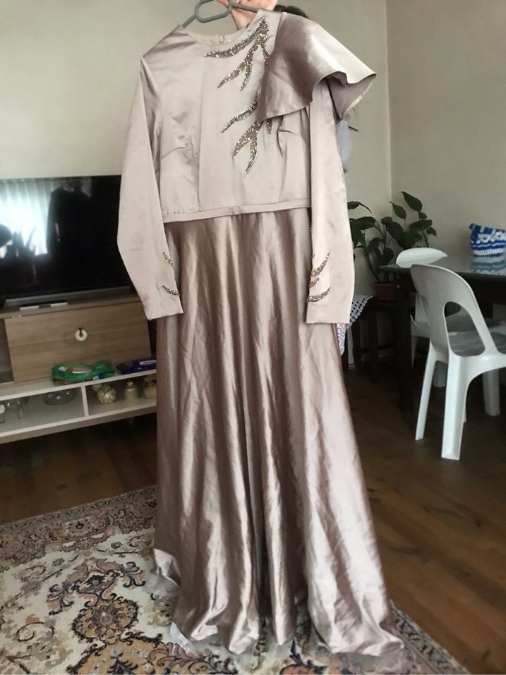 Kahverengi İşlemeli Parlak Broş - Görsel 2