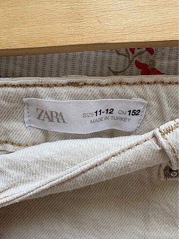 11-12 Yaş Beden ten rengi Renk zara şort etek