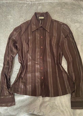 Düğmeli Koyu Kahverengi Gömlek - Görsel 5