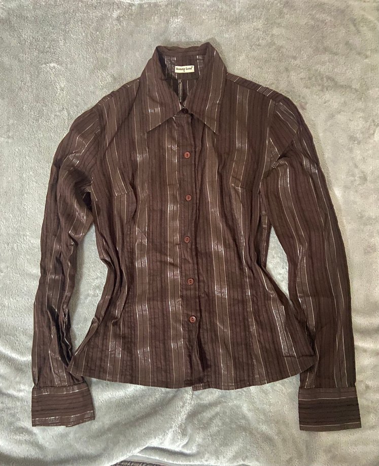 Düğmeli Koyu Kahverengi Gömlek - Görsel 4