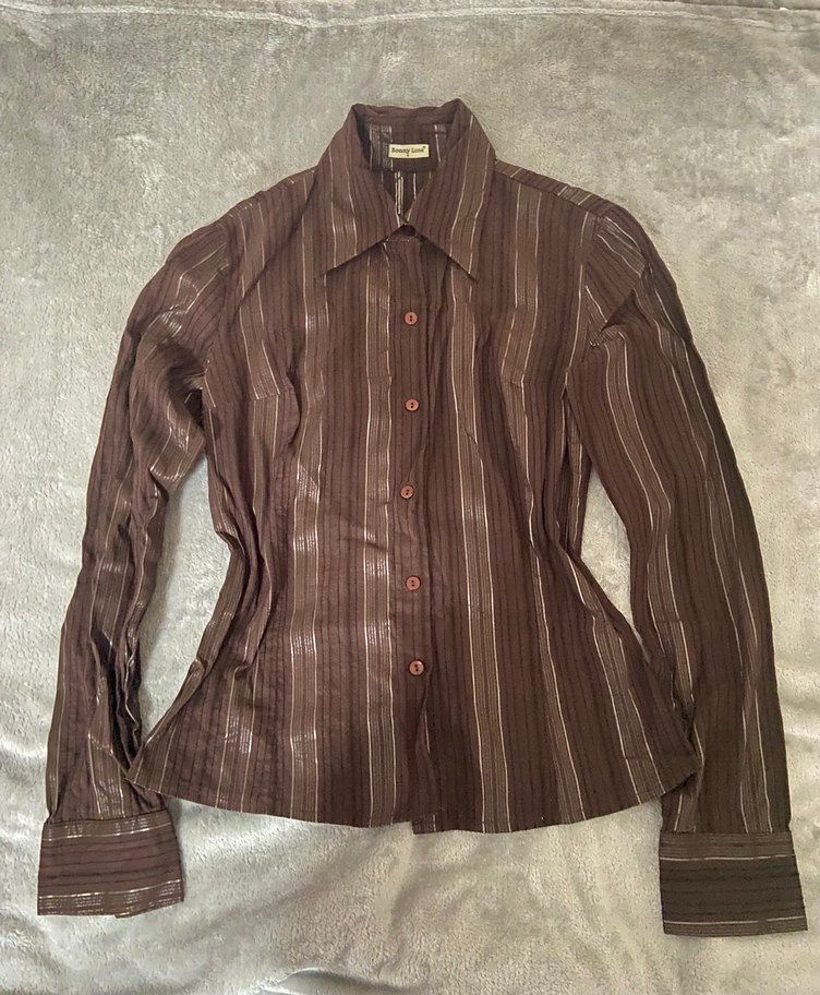 Düğmeli Koyu Kahverengi Gömlek - Görsel 5