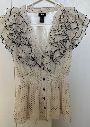 Kısa Kollu V Yakalı Fırfırlı Bej Bluz - Görsel 3