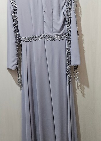 Gri Nakışlı Yüksek Yakalı Uzun Abiye Elbise - Görsel 3
