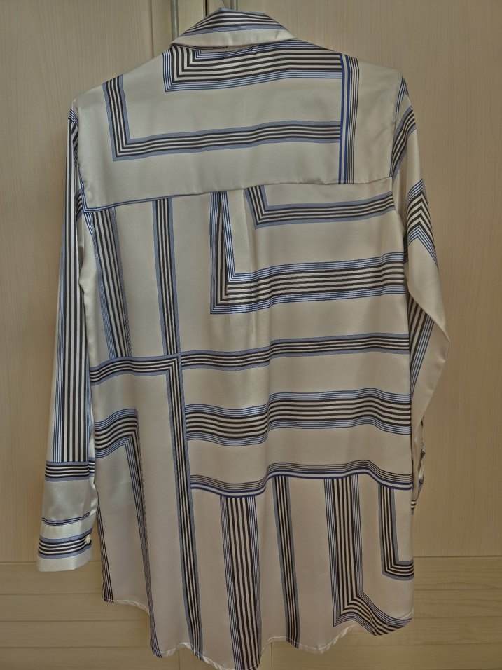 Düğmeli Çizgili Kadın Gömlek - Görsel 2