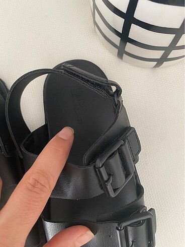 tek ebat Beden Zara Erkek Çocuk Sandalet
