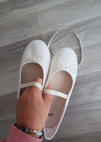 Kız Çocuk Beyaz Fiyonklu Babet Ayakkabı - Görsel 9