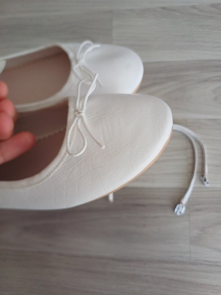 Kız Çocuk Beyaz Fiyonklu Babet Ayakkabı - Görsel 4