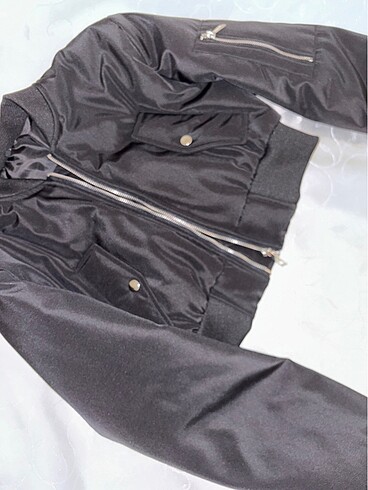 Crop bomber ceket