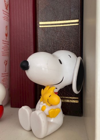  Snoopy ve Woodstock figürü