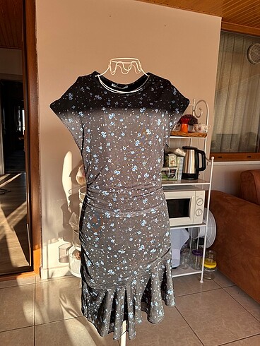 Bershka Elbise