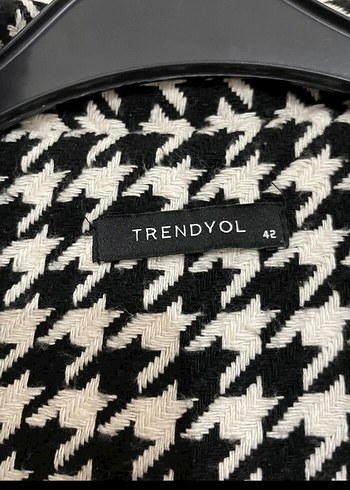 Kadın Siyah Ekose Kolsuz Midi Blazer - Görsel 5