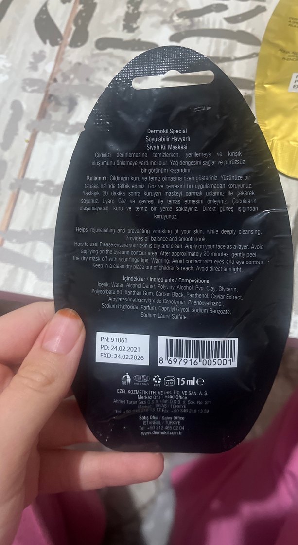 Soyulabilir Siyah Kil Maskesi ve Gold Kil Maskesi - Görsel 3