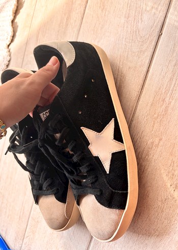 Golden Goose Deluxe Siyah Suet Yildizli Sneaker