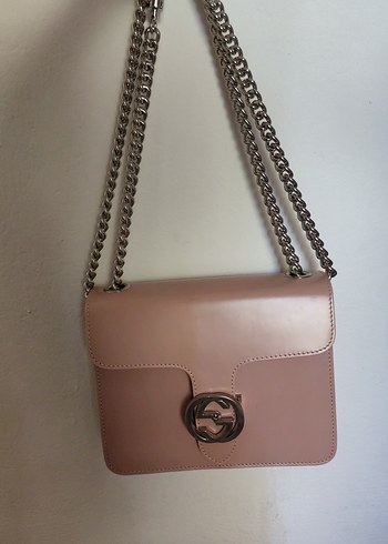 Zincir Detaylı Pembe Deri Kadın Çanta