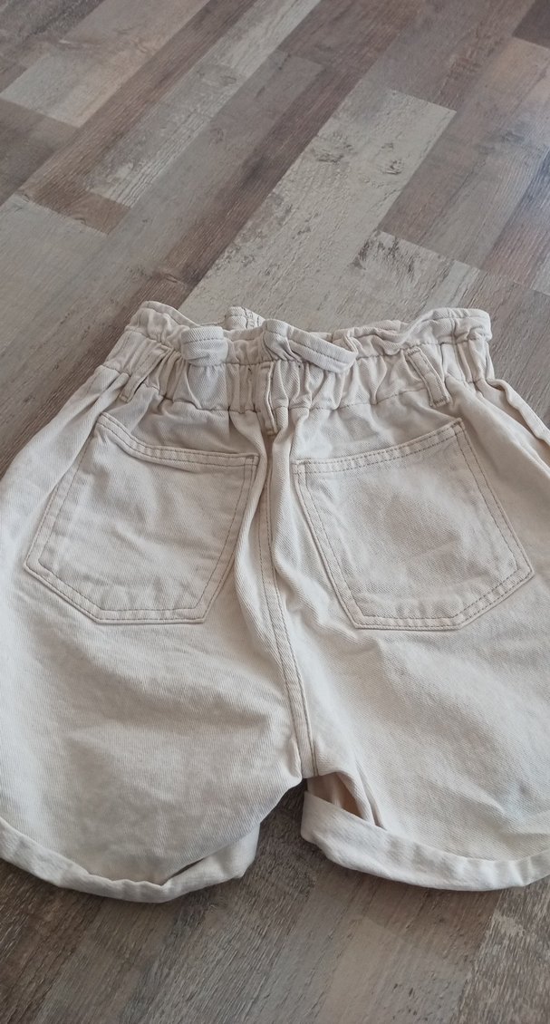 Düğmeli Beyaz Kadın Keten Mini Şort - Görsel 2