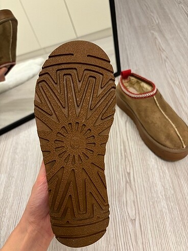 Ugg Ugg terlik