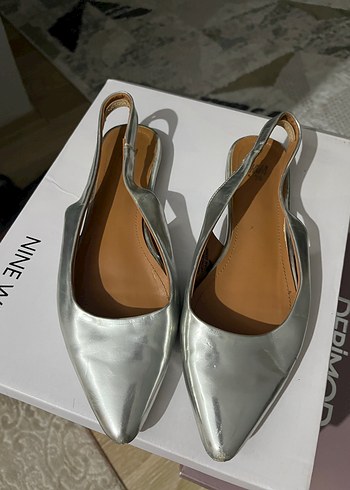 H&M marka Gri Metalik Kadın Babet