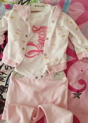 HelloBaby Uzun Kollu Siyah Fırfırlı Bebek Body