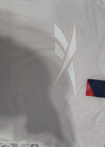 Reebok toz pembe Baskılı Kısa Kollu Spor Tişört