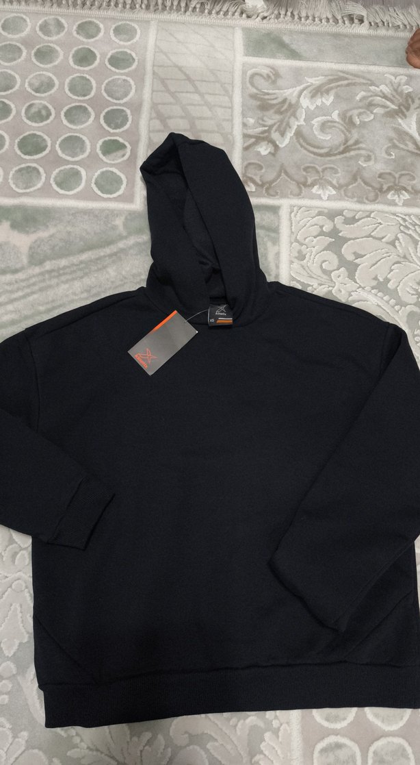 Kapüşonlu Baskılı Siyah Sweatshirt - Görsel 2