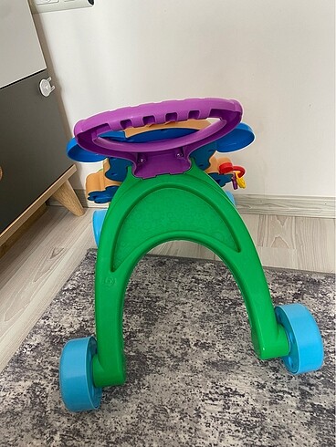 Fisher Price İlk adım arabası fisher price