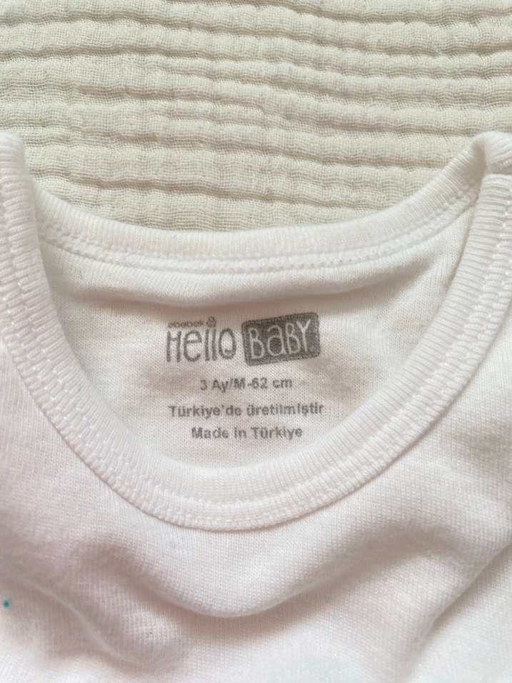 Beyaz Pamuklu Erkek Bebek Kolsuz Body - Görsel 2