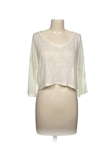 H&M T-shirt %70 İndirimli.