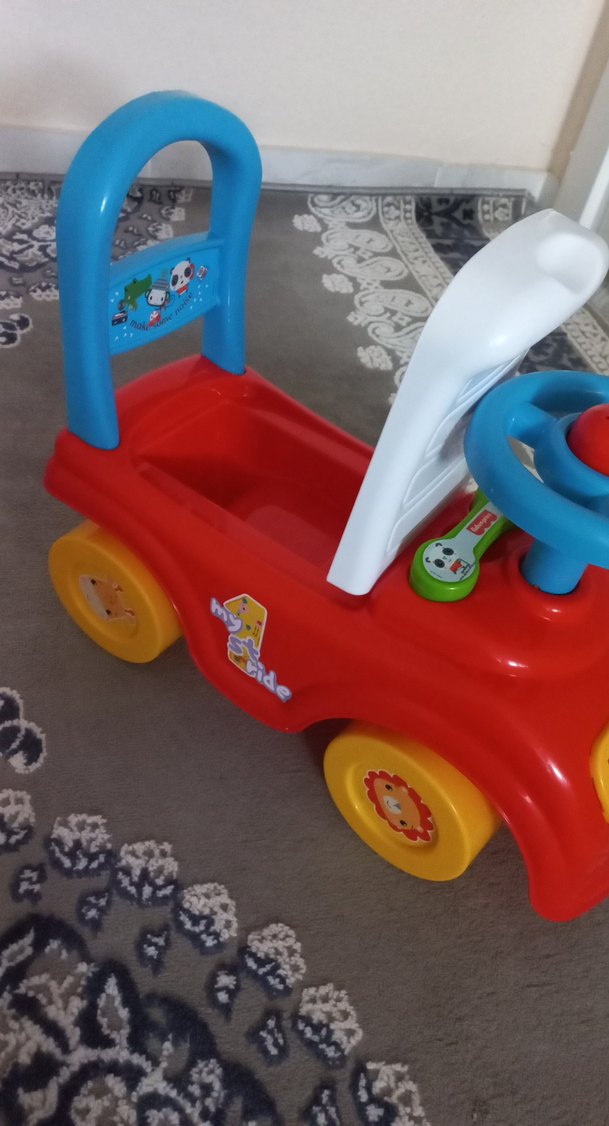 Renkli Kırmızı Oyuncak Araba - Görsel 3