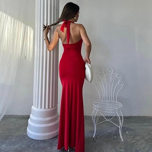 m Beden kırmızı Renk MAXİ HALTER ELBİSE